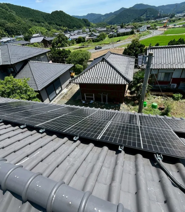 J様　太陽光発電設置工事